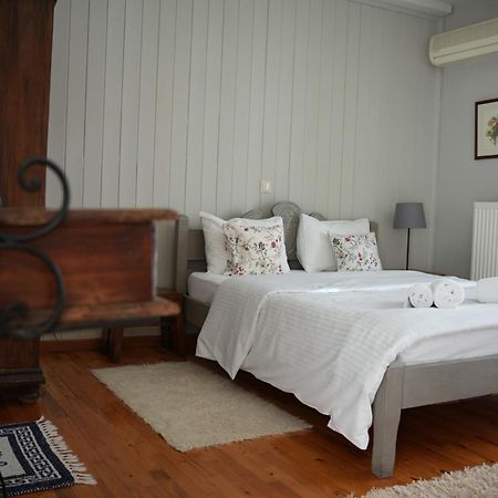 Guesthouse Doma Est 1991 Arachova Dış mekan fotoğraf