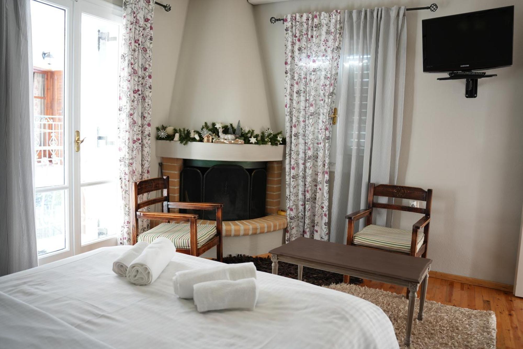 Guesthouse Doma Est 1991 Arachova Dış mekan fotoğraf