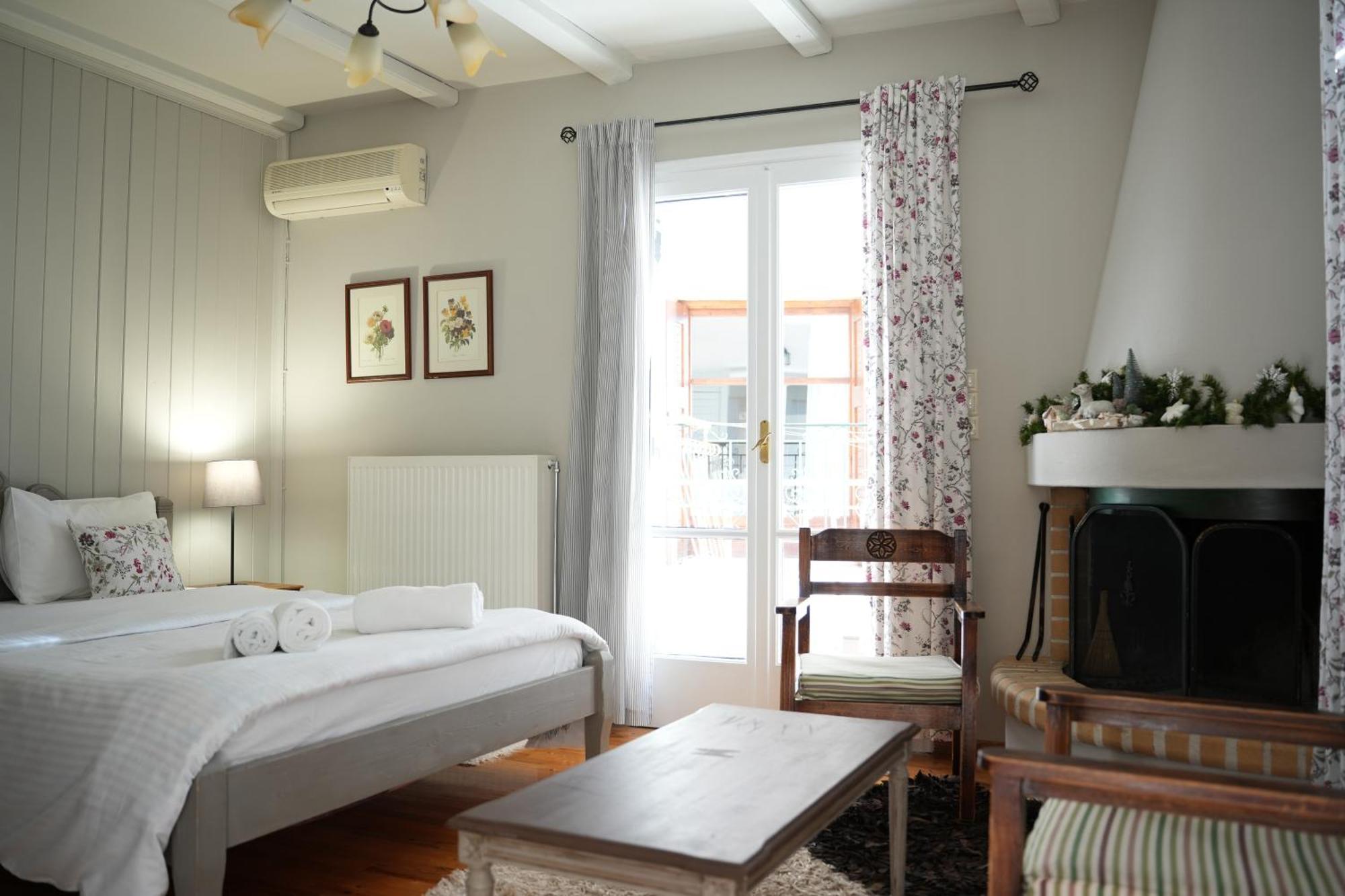 Guesthouse Doma Est 1991 Arachova Dış mekan fotoğraf