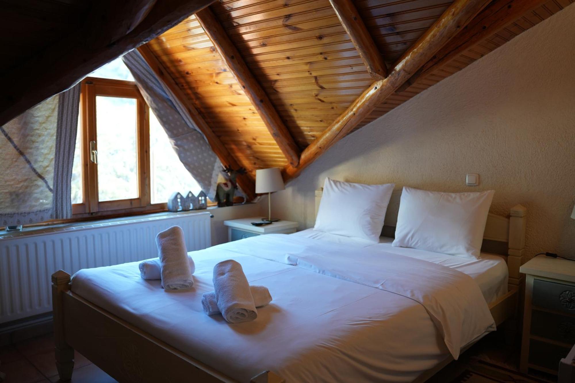 Guesthouse Doma Est 1991 Arachova Dış mekan fotoğraf