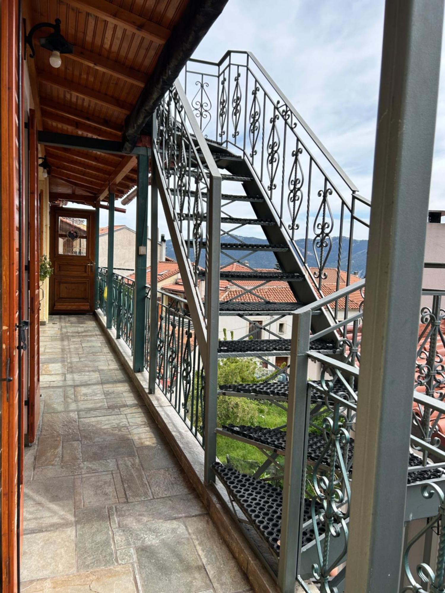Guesthouse Doma Est 1991 Arachova Dış mekan fotoğraf
